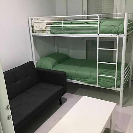 Room In Apartment - Habitacion Multiple 04 Carpetana Μαδρίτη Εξωτερικό φωτογραφία